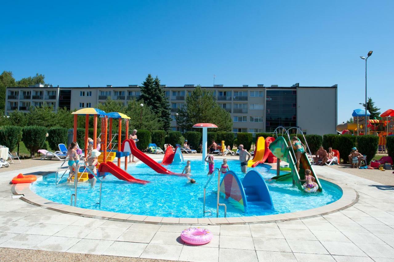 Zem-Tourist Hotel Pustkowo Exterior photo
